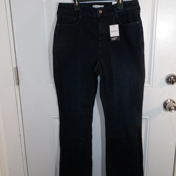 Share Nine West Curvy Bootcut High Rise Dark Wash Sculpting Stretch Jeans Size 1 - Picture 2 of 6